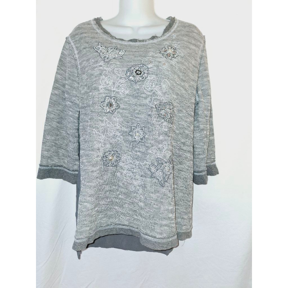 Krista Lee Gray Embellished Long Sleeve Top Size XL raw hem thermal sweatshirt